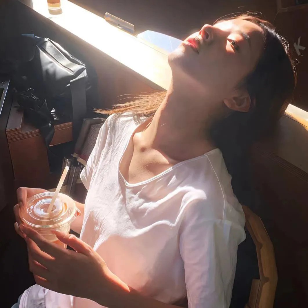 三个家庭第一季电影海报